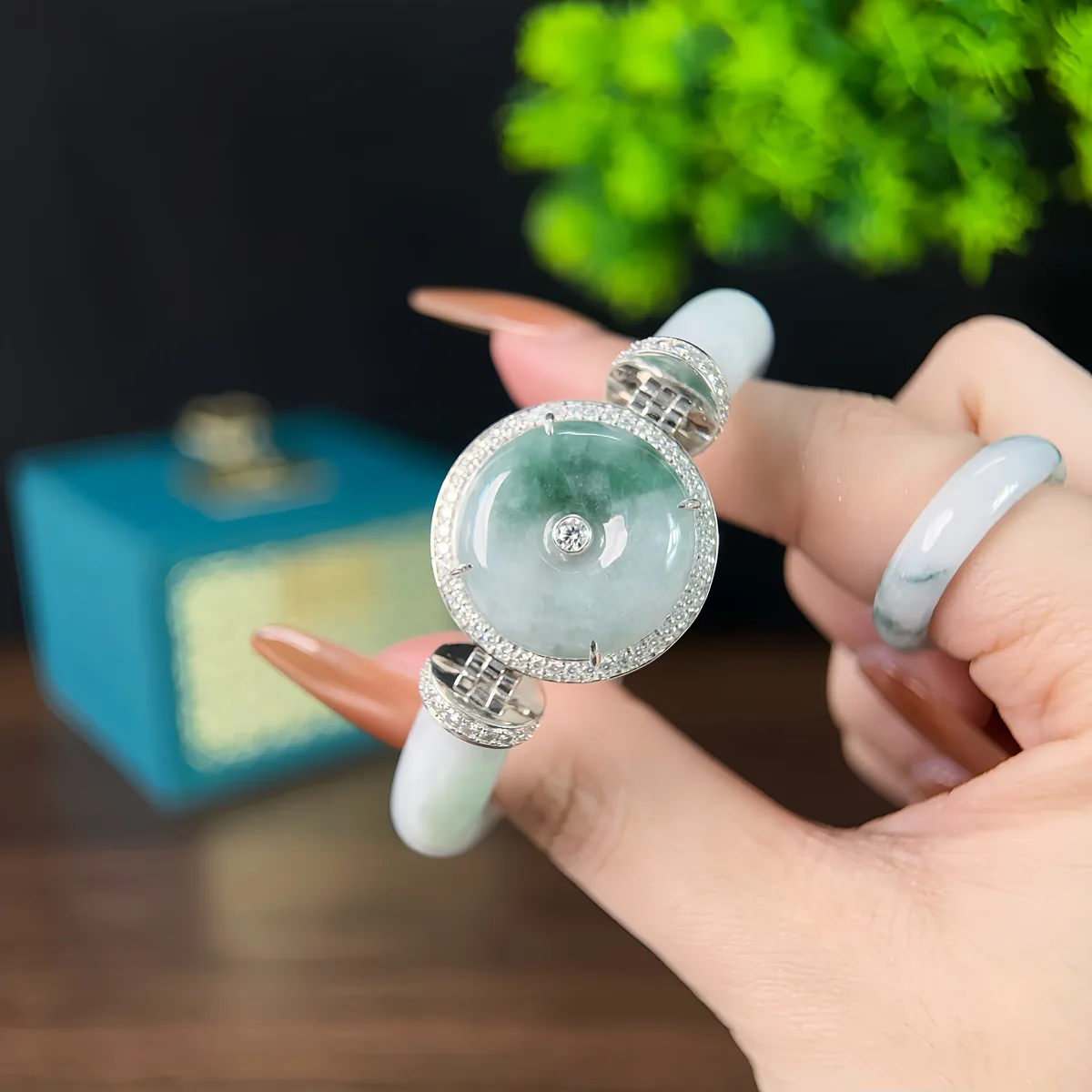 1.Lắc Tay Đồng Hồ Phỉ Thuý Hoa Bay · ảnh 3